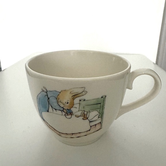 Peter Rabbit Mug-the world of Peter Rabbit NWOT - Picture 4 of 5
